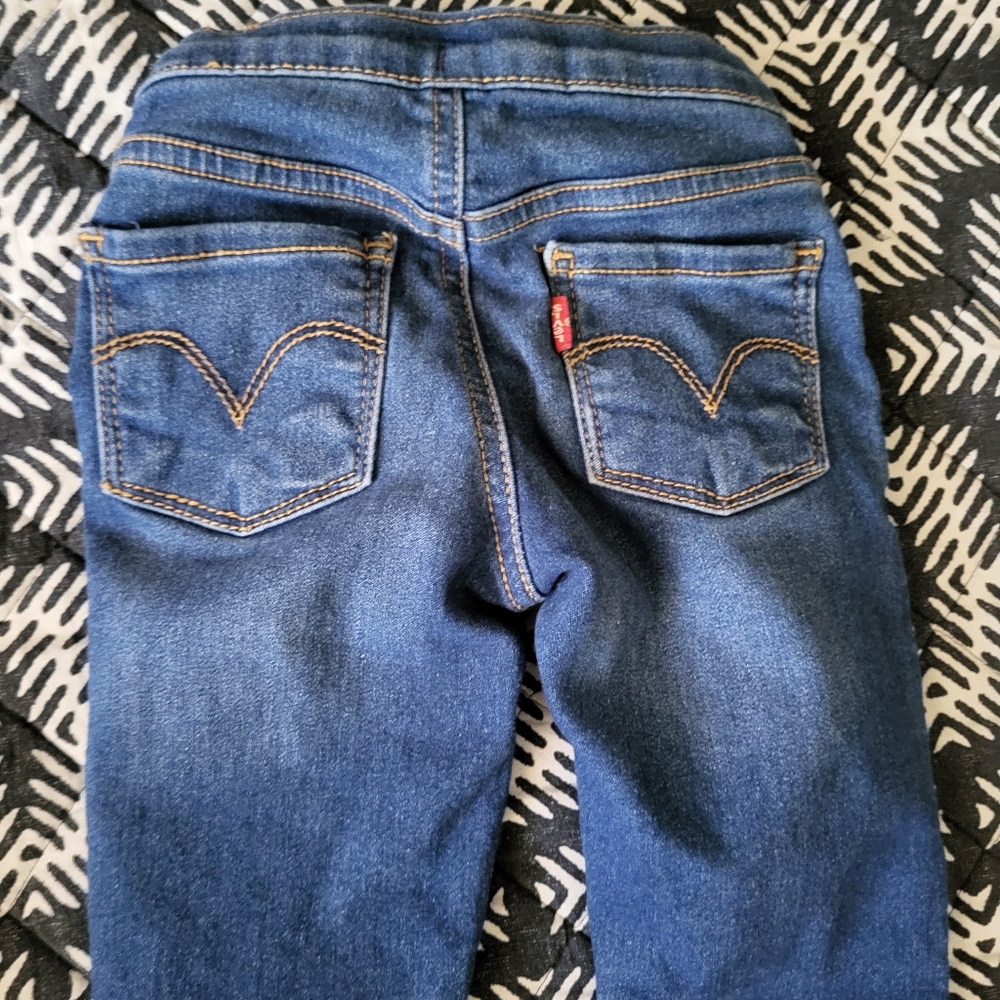 Levi's skinny 4T